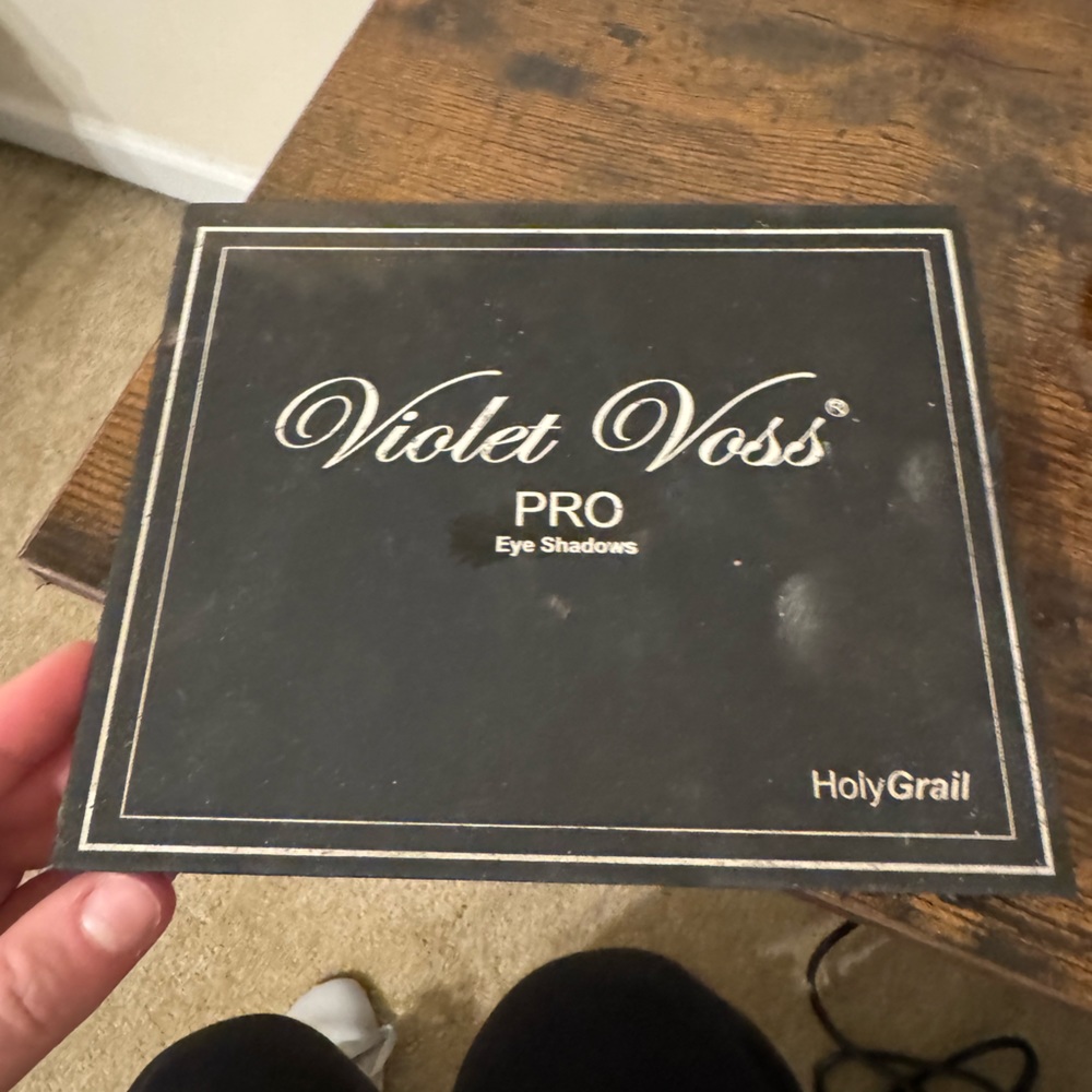 Violet Voss Eye Shadow Palette